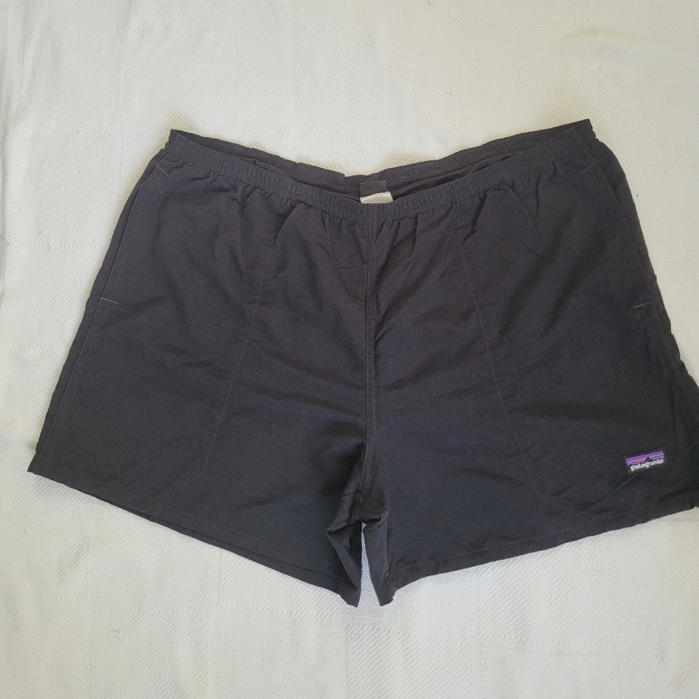 PATAGONIA size Xl Black Casual Shorts. Ready for the beach or mountains.